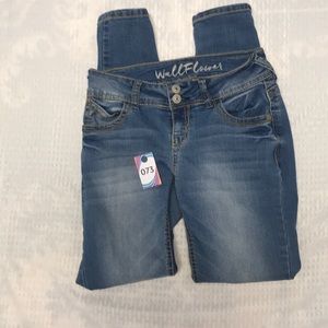 Wallflower Jeans size 3